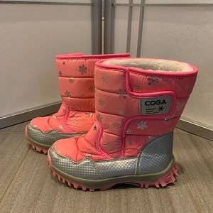 Adorable pink boots!  Girls size 1.5. Worn only twice. Like new!
